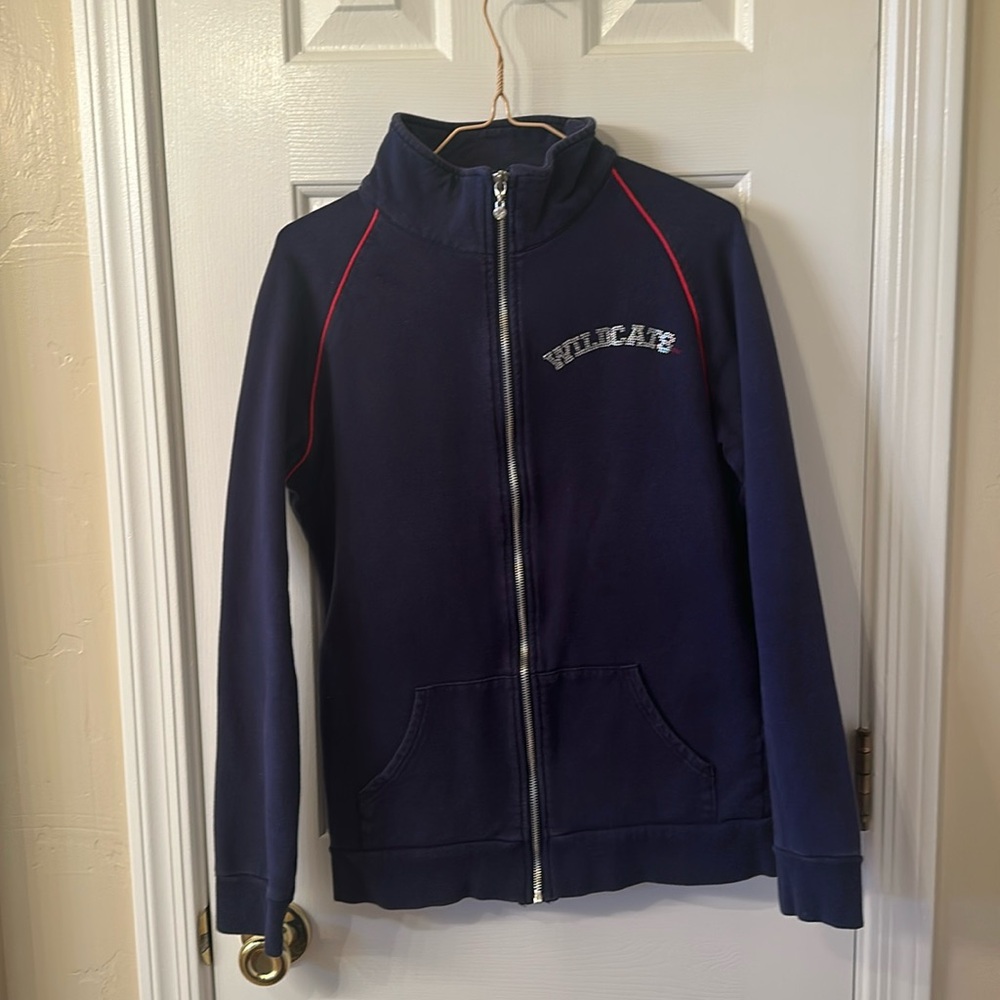 Campus couture U of A  jacket zipper front, sequence wildcat front and back.